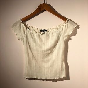 🌻Beige crop top🌻